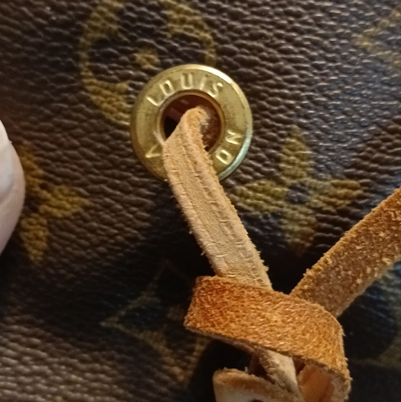 Louis Vutton Backpack - Picture 2 of 3